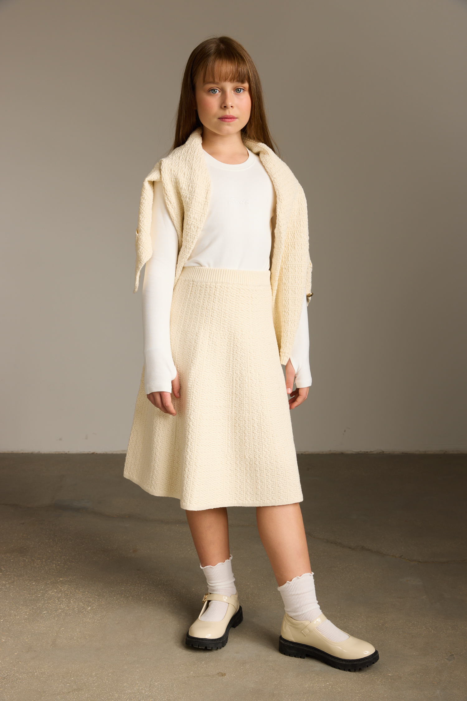 חצאית סריג מידי